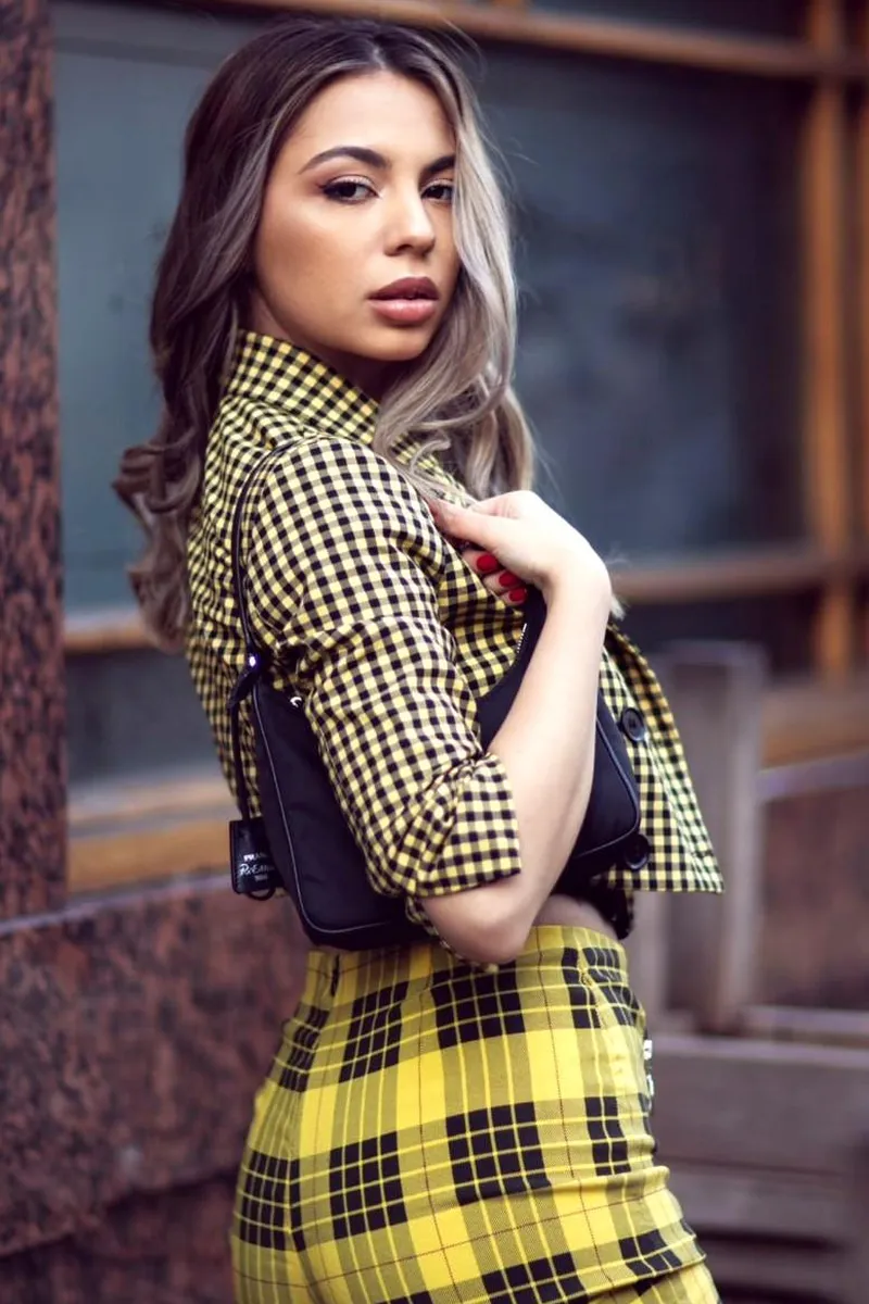 Elegant and alluring escort Celeste in high heels in Aldgate